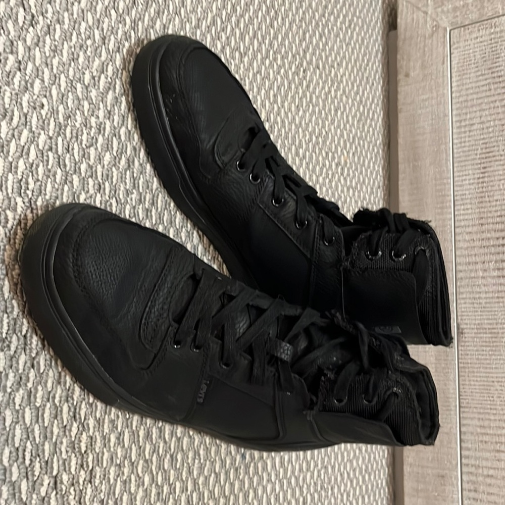 Levis rare sneakers